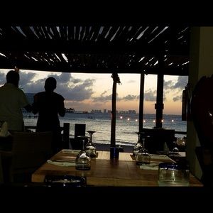 Meet your Posher, Regan